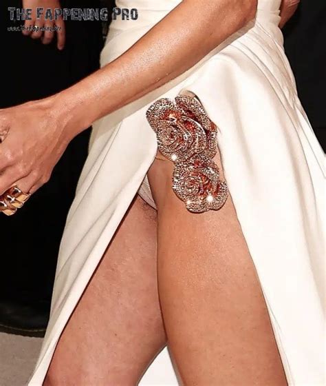 Halle Berry Exposed Her Hairy Pussy Upskirt 9 Photos The Fappening
