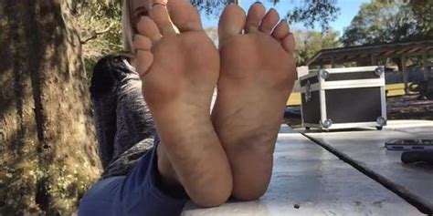 Blonde Wrinkled Soles Tnaflix