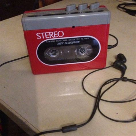 Кассетный плеер моего детства. Кассетный плеер Stereo ...