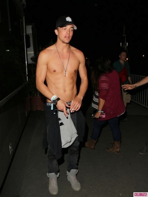 bức ảnh cởi trần khoe body cực hot của loạt sao nam đình đám