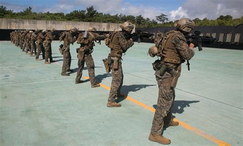 Marines With The 31st Marine Expeditionary Unit S Force Re Flickr