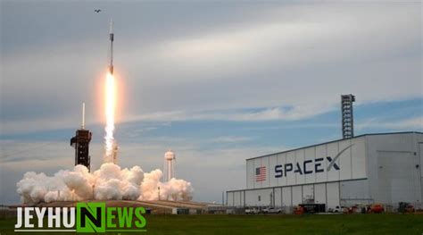 SpaceX запустила на орбиту 22 спутника Starlink