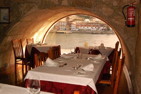 Os 10 Melhores Restaurantes Tradicionais Da Ribeira Do Porto Para Comer