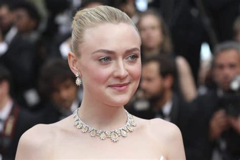 Dakota Fanning Reunites With Man On Fire Co Star Denzel Washington In