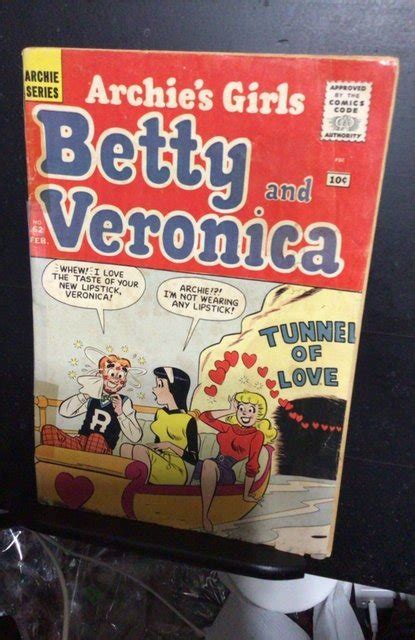 Archies Girls Betty And Veronica 62 1961 Tunnel Of Love Smooching