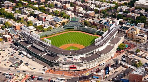 Visit Wrigley Field in Chicago | Expedia