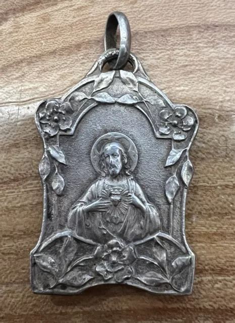 MÉDAILLE RELIGIEUSE ANCIENNE Sacre Coeur Metal Argente EUR 18 00