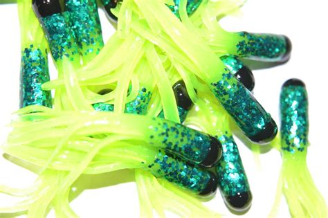 1 5 TRI SCALE HEAD CRAPPIE PANFISH TUBE GRUBS LURE 50 Pk BLACK GREEN