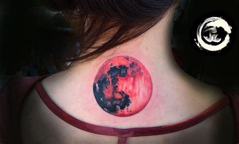 Tatuajes De Luna De Sangre Recopilación De Diseños Y Significado