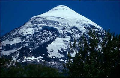 Leyendas De America Leyenda Argentina La Furia Del Volcan Lanin