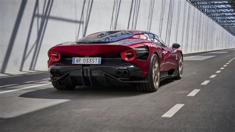 Nuova Alfa Romeo 33 Stradale Il Ritorno Del Mito Fleet Magazine 1