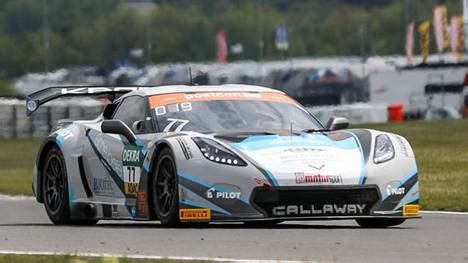 Adac Gt Masters Souver Ner Sieg F R Corvette Duo In Most