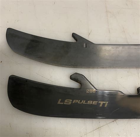 2 Used Bauer LS Pulse TI XL Version Edge Black Steel Runners LS3 Edge