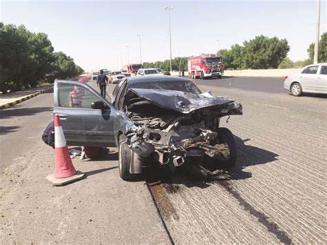 One Dead Two Injured In Highway Crash Kuwait Times Newspaper