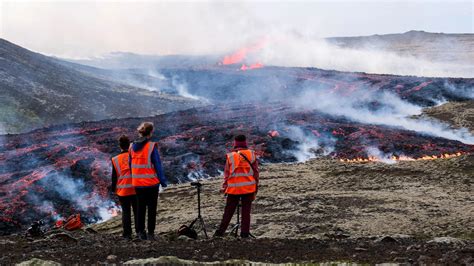 Un Volcán Entró En Erupción En Islandia Tras Semanas De Terremotos