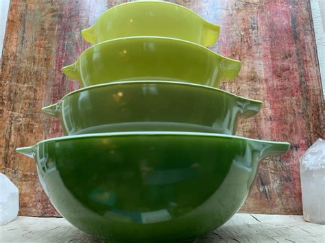 Vintage Pyrex Verde Cinderella Mixing Bowls New In Box Set Etsy