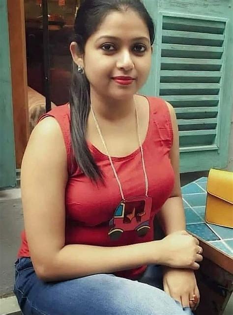 Desi Hot In Dehati Girl Photo Girl Photos Desi Girl Image