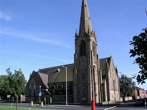 St Luke Blackburn Church Of England © Steve Houldsworth Geograph