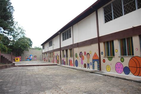 Escola Municipal José Carlos Pereira Recebe Nova Pintura Em Divinópolis