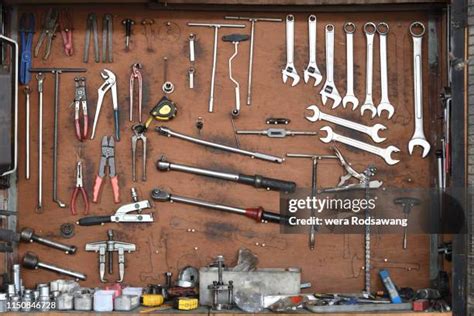 737 Auto Mechanic Tool Box Stock Photos, High-Res Pictures, and Images ...