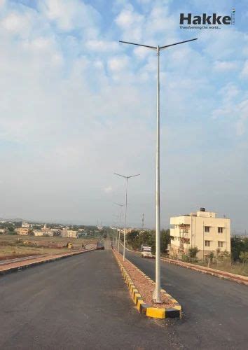 Galvanized Iron GI Single Arm Octagonal Pole For Highway At 7200