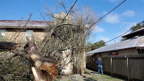 Austin Energy Crews Restore Power To 340 Customers Friday