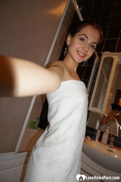 Cute Brunette Loves To Pose Naked For You Pics XHamster