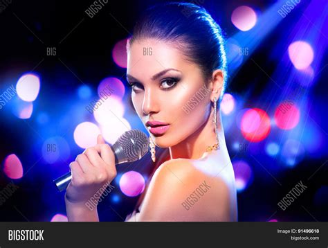 Beautiful Singing Girl Image & Photo (Free Trial) | Bigstock