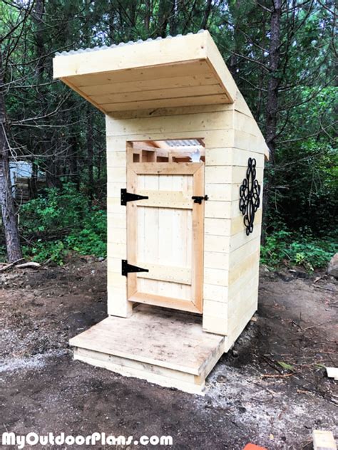 15 Free Diy Outhouse Plans How To Build An Outhouse