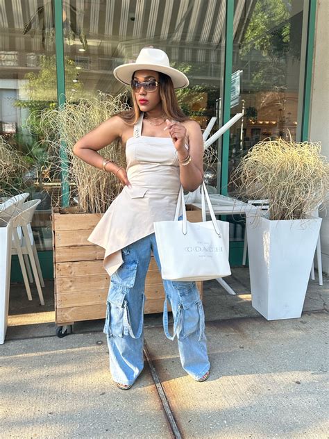 How to Style: Cargo Jeans Trend - Jaelyn Desiree