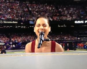 Alicia Keys’ National Anthem at Super Bowl XLVII: Rate It! | TVLine