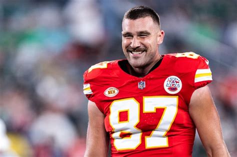 Travis Kelce Wife Daughter Kids Age Wiki Net Worth Bio Dashvibe