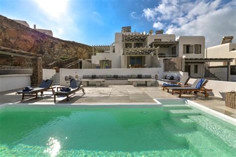 13 Best Mykonos Hotels With a Private Pool For 2024