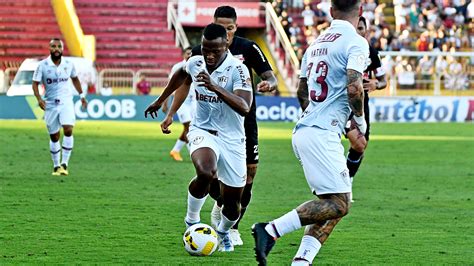 Atua Es Do Fluminense Dupla Arias Cano Garante O Tricolor Cada Vez