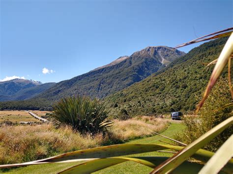 Driving through the incredible Haast Pass, New Zealand - KiwiandtheKraut