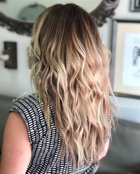 Shadow Root Blonde Balayage Teases Balayage Fall Blonde Hair Color