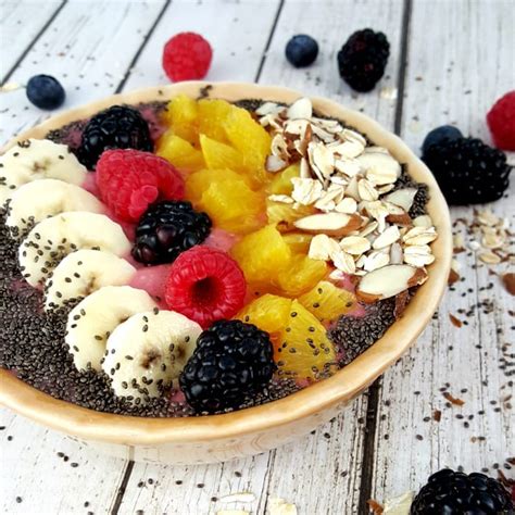 Mixed Fruit Smoothie Bowl