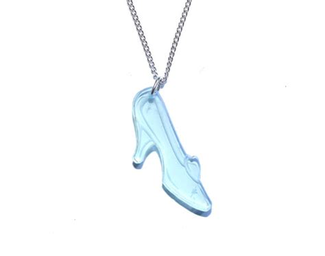 The Soubrette Brunette Friday Favorites