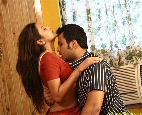 Shanthi Red Saree Girl Actressalbum Archana Sharma Very Hot Bed Stills In Shanthi Movie 5