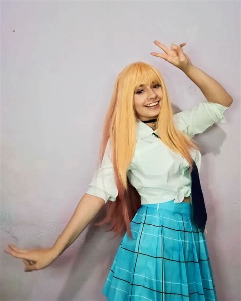 Brasileira fã de Sono Bisque Doll fez um belíssimo cosplay da Marin