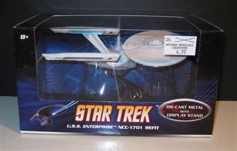 Toy Remix: Hot Wheels: Star Trek Enterprise 1701 Refit