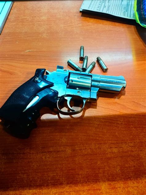 Police Detain Suspects For The Possession Of Unlicensed Firearms Mdntv