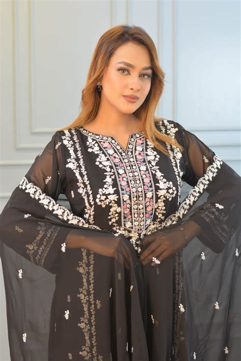 Deshii - Deshii added a new photo.