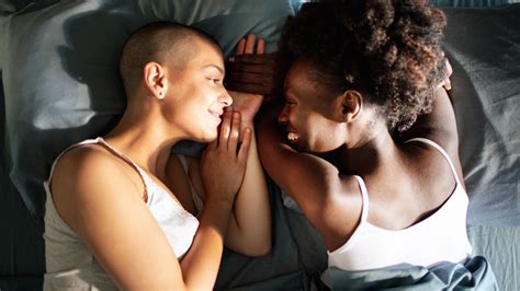 Sex Therapist Tells Us How You Can Tell If Sex Therapy Is A Good Option