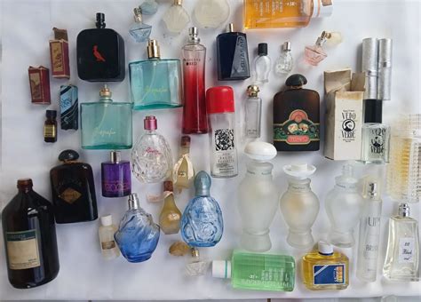 Frascos Antigos De Perfumes - "frascos de perfumes antigos" no Brasil