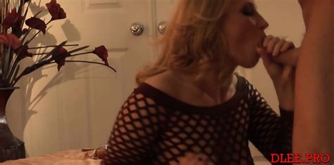 Classy Mature Devon Lee With Massive Tits Is Fingered