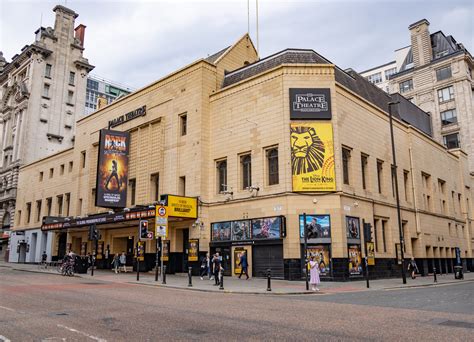 Discover the best restaurants within a 10 mile radius from me 7