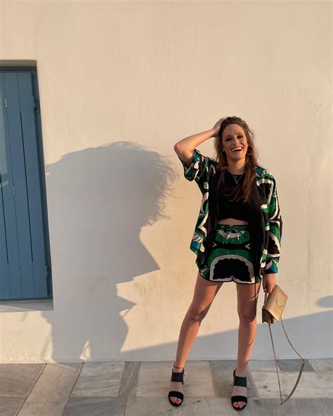 Best Carly Chaikin Posts - Reddit