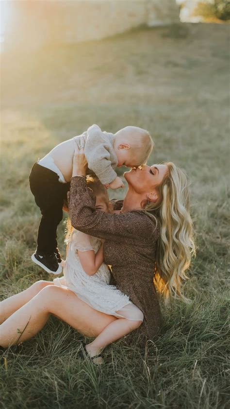 mommy  minis mother daughter photography mommy   photo