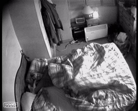 Amateur Housewife Finger Fucks In The Morning For A Huge Orgasm XXX FemeFun